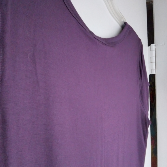 NEW Women's Purple Short Sleeve Blouse - Picture 5 of 6